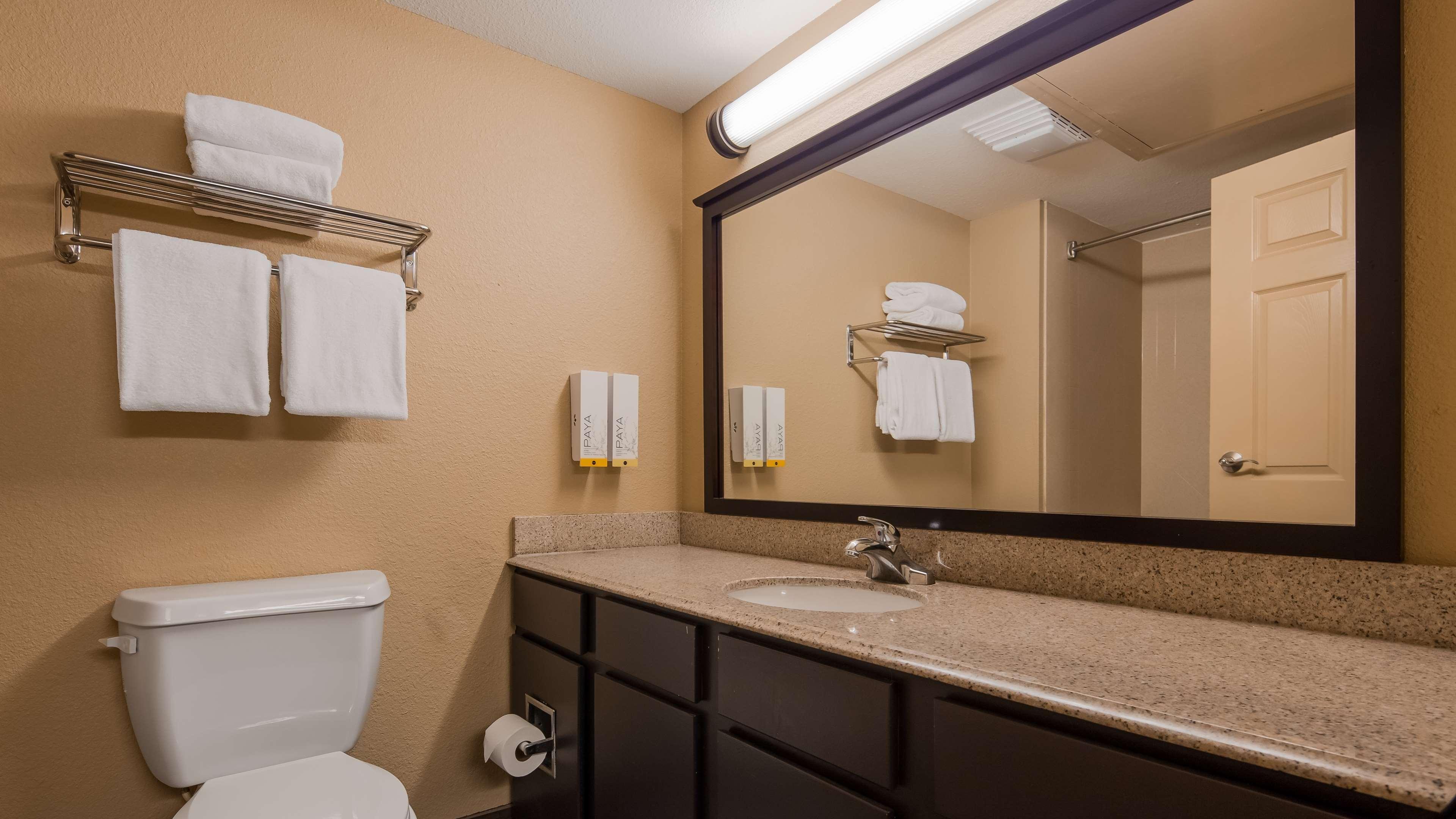 Best Western Of Alexandria Inn & Suites & Conference Center Экстерьер фото