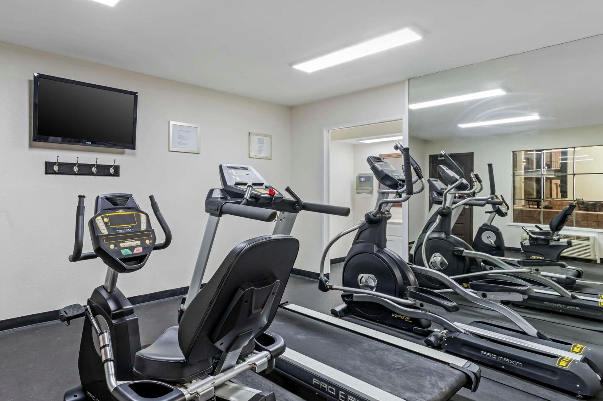 Best Western Of Alexandria Inn & Suites & Conference Center Экстерьер фото