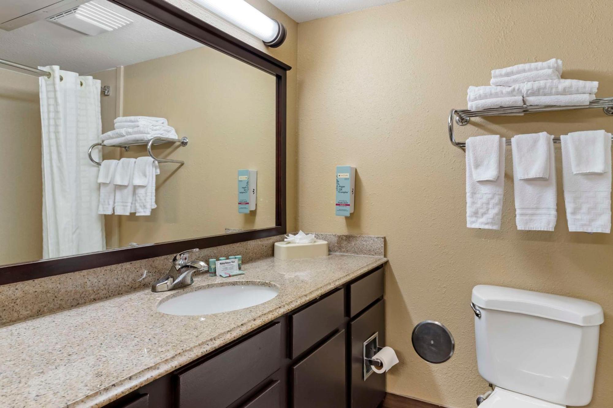 Best Western Of Alexandria Inn & Suites & Conference Center Экстерьер фото