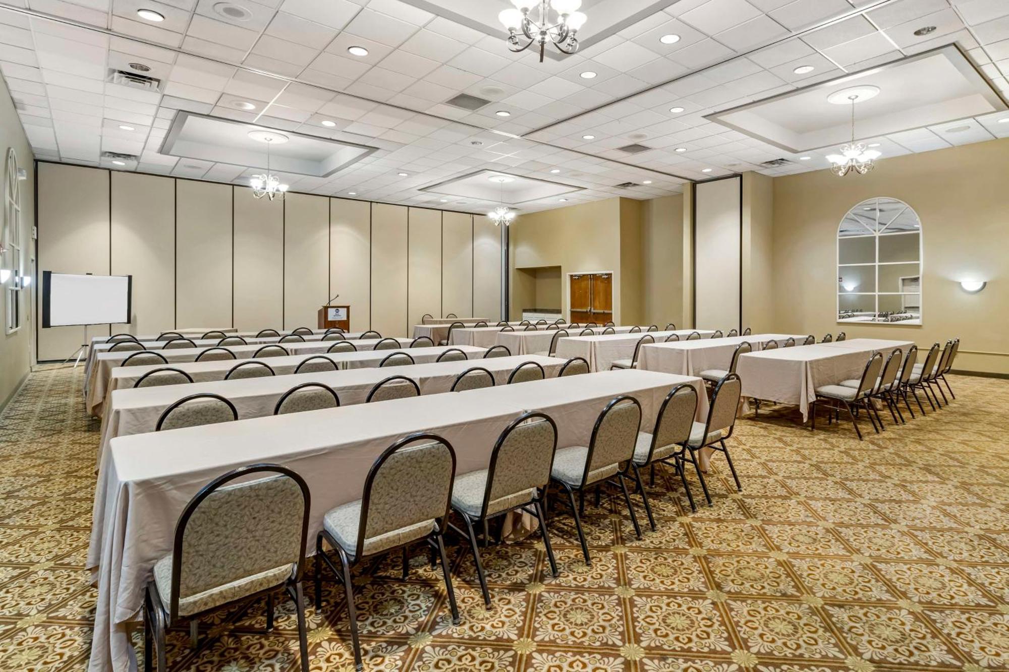 Best Western Of Alexandria Inn & Suites & Conference Center Экстерьер фото