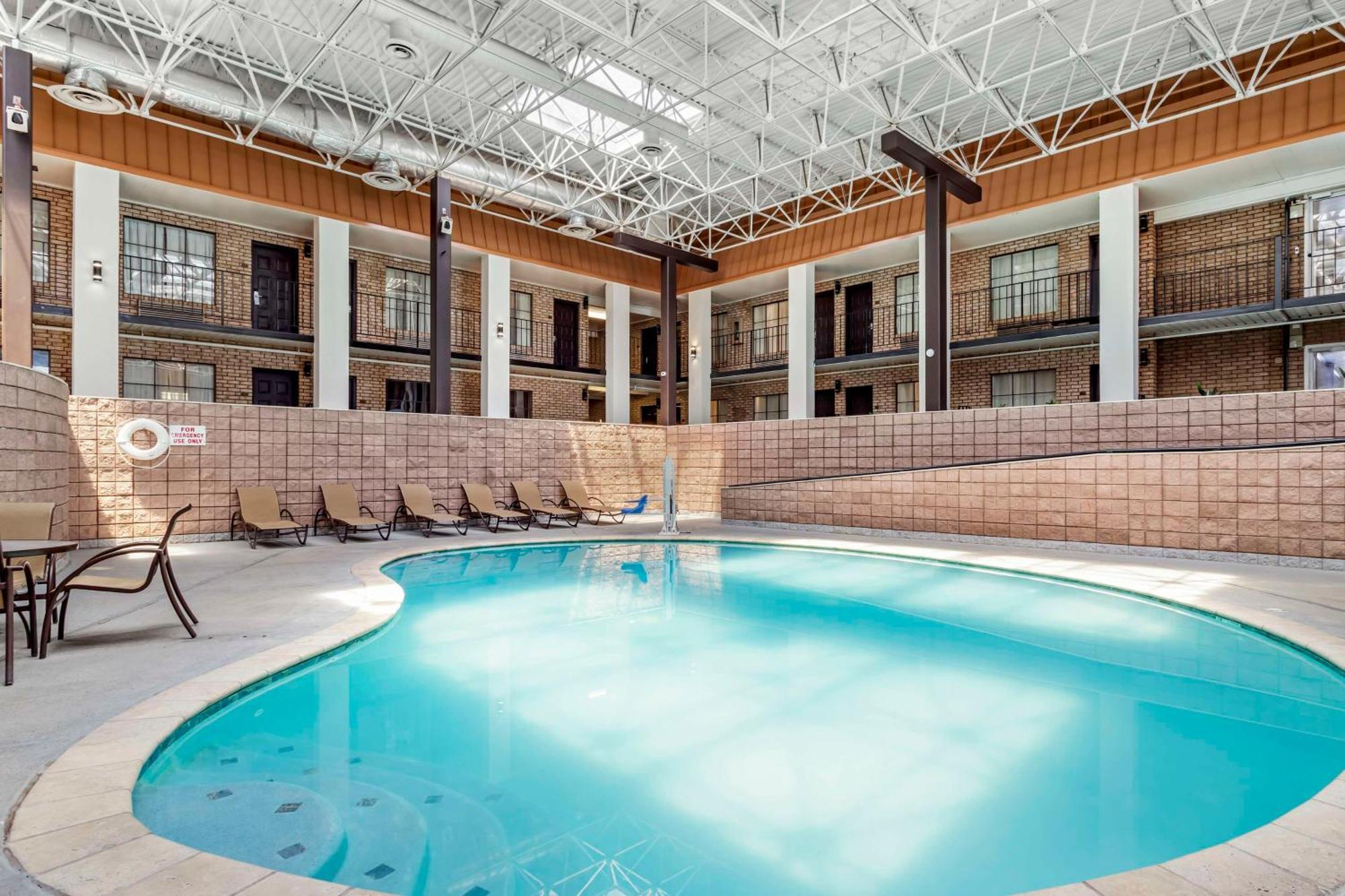 Best Western Of Alexandria Inn & Suites & Conference Center Экстерьер фото